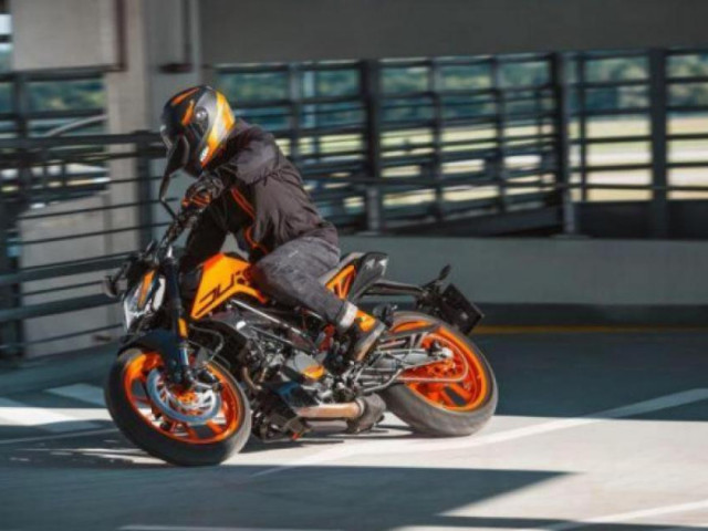 Xe máy - Xe đạp - Mô tô thể thao KTM Duke 200 2021 ra mắt, giá 69,5 triệu đồng