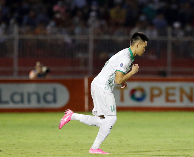 Tony Lê Tuấn Anh "nếm mùi" V-League, mơ ngày đá cùng Công Phượng ở tuyển - 6