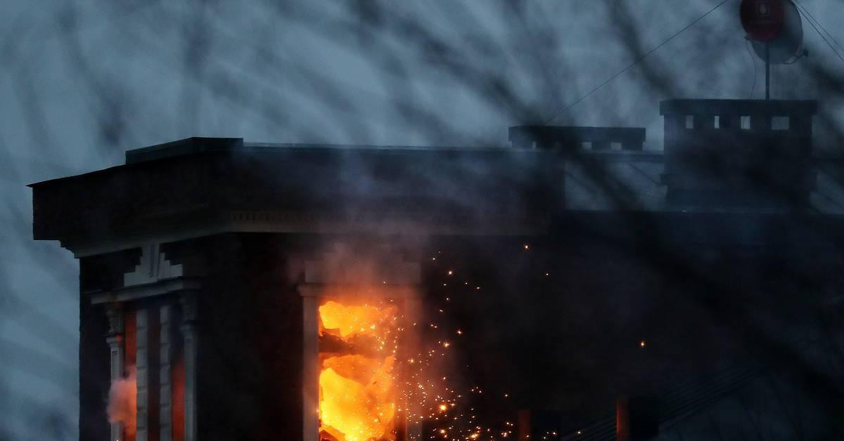 Thế giới - Đại gia Nga cố thủ trong kho vũ khí, đấu súng với đặc nhiệm Moscow