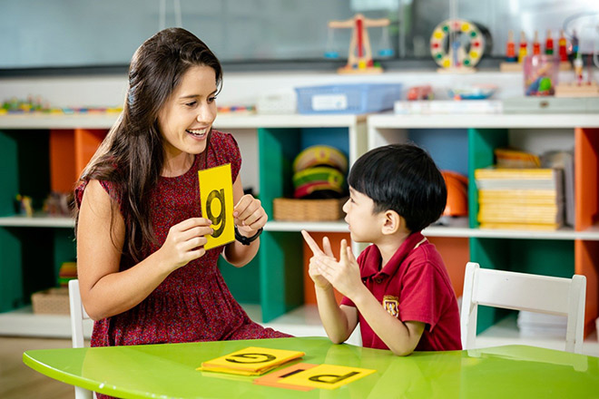 70% thời lượng chương trình được chuyển tải bằng tiếng Anh