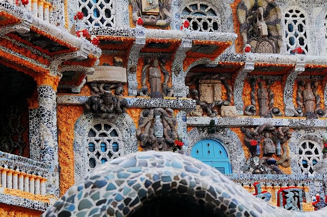 Ngôi nhà kỳ lạ được đắp bằng hàng trăm nghìn mảnh gốm sứ cổ ở Trung Quốc - 5