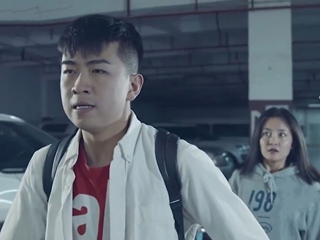 Cười 24H - Đi công tác về nghi ngờ bị vợ "cắm sừng" và cái kết bất ngờ