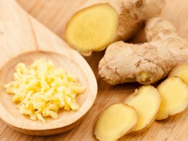 Sức khỏe đời sống - Ngày Tết luôn cảm thấy đầy bụng khó tiêu, chỉ cần 1 củ gừng, bạn sẽ thấy công dụng bất ngờ