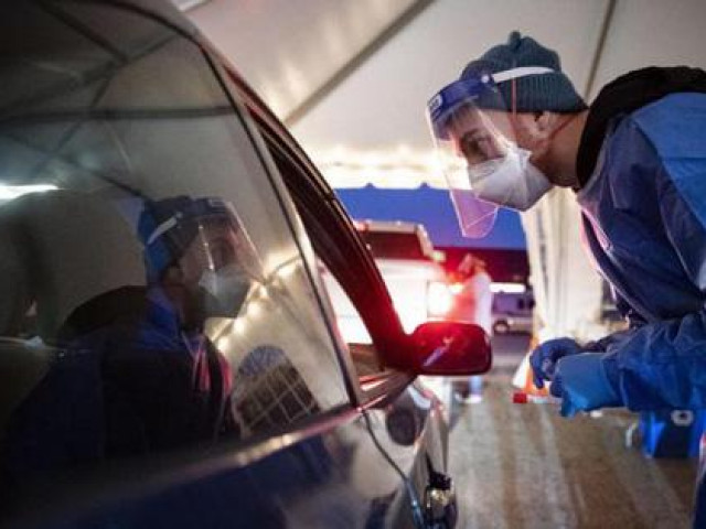 Thế giới - Biến thể Omicron mang lại hy vọng bất chấp số ca nhiễm tăng kỷ lục