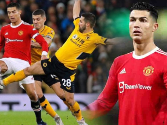 Bóng đá - Ronaldo vô hại trước Wolverhampton: "Vấp cỏ" khó tin, Sancho không chịu phối hợp