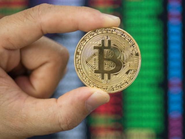 Kinh doanh - Bitcoin đảo chiều sau cú giảm sâu, Tổng thống Bukele dự báo bất ngờ về xu hướng