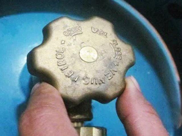 Tin tức trong ngày - Từ vụ nổ bình gas 3 người chết: Cách dùng bếp gas an toàn để tránh "tử thần"