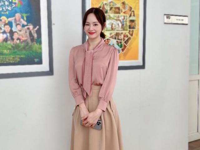 Thời trang - Ngoài Huyền Lizzie, "Thương Ngày Nắng Về" còn có một nữ chính mặc đồ công sở cực ổn