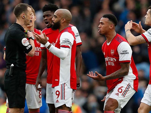 Bóng đá - Tin mới nhất bóng đá tối 6/1: Arsenal bị FA phạt 20.000 bảng