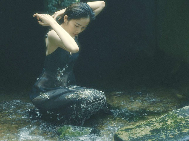 Đời sống Showbiz - Mỹ nữ quê Tiền Giang cát xê tăng hàng trăm nghìn lần khi thành sao hạng A