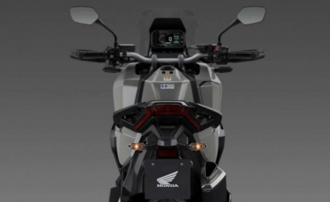 Mô tô phiêu lưu Honda X-Adv 750 2022 ra mắt, giá 365 triệu đồng - 10