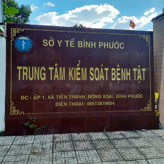 Ông Nguyễn Văn Sáu, Giám đốc CDC Bình Phước cùng một số thuộc cấp phải đi về giữa Bình Phước và TP HCM để phục vụ công tác điều tra