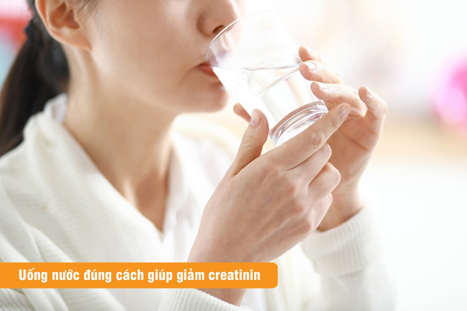 Giảm chỉ số creatinin nhờ uống nước đúng cách