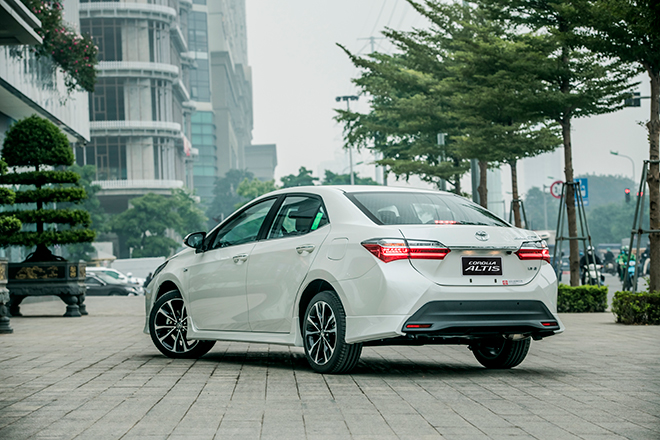 Những lý do khiến Toyota Corolla Altis chinh phục được khách hàng Việt - 2