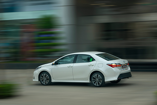 Những lý do khiến Toyota Corolla Altis chinh phục được khách hàng Việt - 4