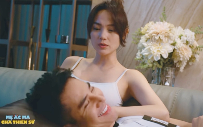 Thành công trong sự nghiệp, Minh Hằng lựa chọn trang phục rất kỹ lưỡng để làm nổi bật nhân vật. Ngay cả đồ mặc ở nhà cũng phải sang chảnh.
