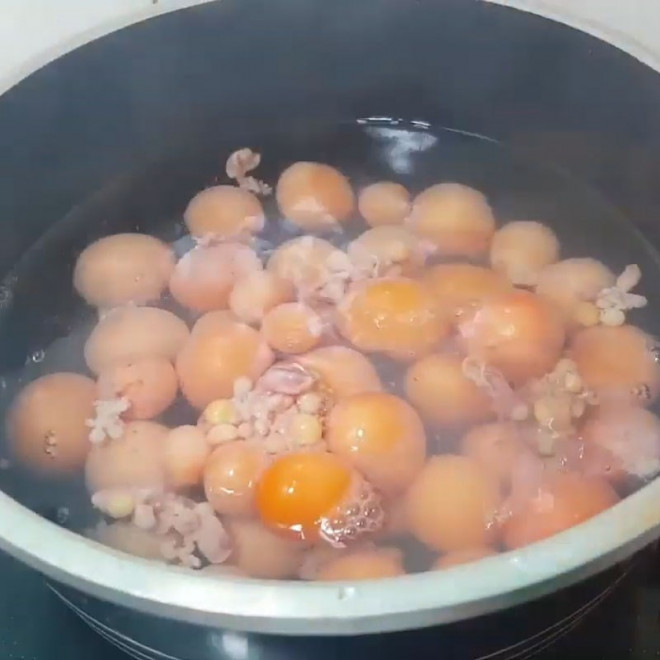 Cách làm lòng gà trứng non cháy tỏi - 3