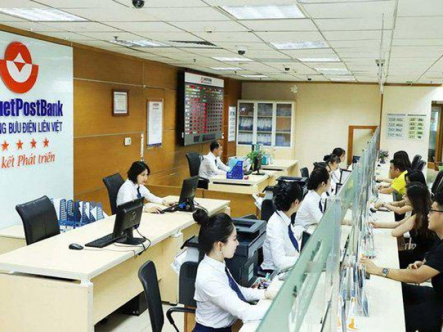 Kinh doanh - Em trai Bầu Thuỵ bị phạt do mua "chui" cổ phiếu LPB