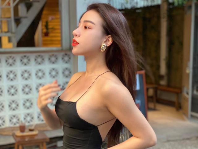 Làm đẹp - "Người đẹp công sở" Hà Nội hé lộ bí mật về việc tập gym tăng vòng 1