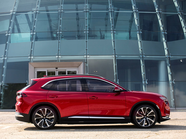 Tin tức ô tô - VinFast hợp tác với HERE phát triển giải pháp điều hướng cho các dòng xe điện thông minh