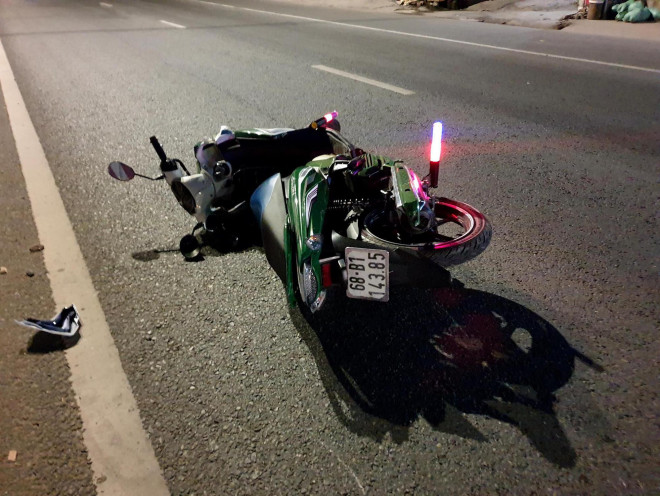 Hiện trường chiếc xe máy trượt dài trên Quốc lộ 13