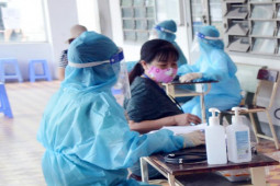 Tin tức trong ngày - Số ca mắc COVID-19 trong ngày tại Hà Nội vượt mốc 2.800 ca