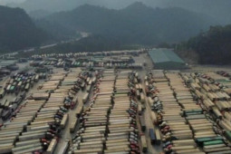 Tin tức trong ngày - Nóng: Trung Quốc cho thông quan nhiều cửa khẩu, lối mở để giải cứu nông sản