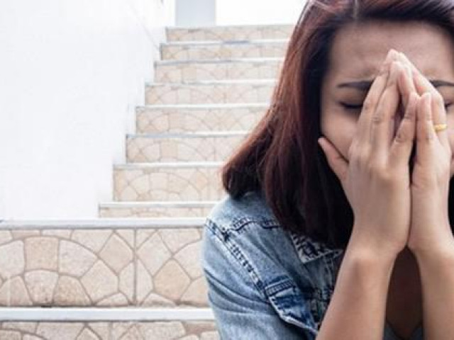 Bạn trẻ - Cuộc sống - Chồng biến mất ngay sau khi vợ sinh con gái, 34 năm sau quay lại đòi thứ khiến vợ phẫn nộ