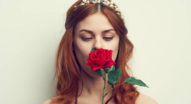 Hoa hồng là một phần không thể tách rời của các chế độ làm đẹp.