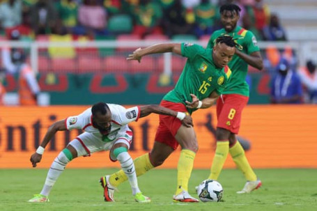 Video bóng đá Cameroon - Burkina Faso: Màn ngược dòng penalty, mừng hụt hat-trick (Khai mạc CAN)
