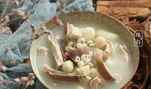 Thời tiết ngày càng lạnh, hầm ngay loại canh này giúp bổ tỳ vị, tăng cường tiêu hóa - 1