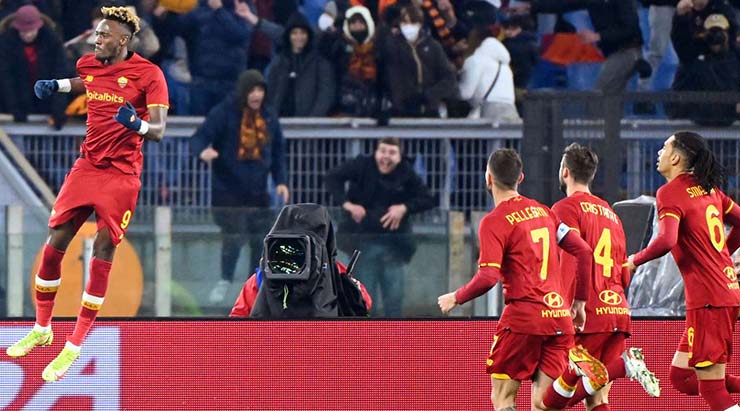 Abraham giúp Roma có khởi đầu lý tưởng