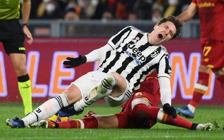 Roma thua ngược Juventus: Mourinho vạch mặt &#34;tội đồ&#34;, chê học trò yếu đuối - 3