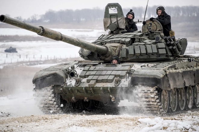 Một kíp lái xe tăng Nga.