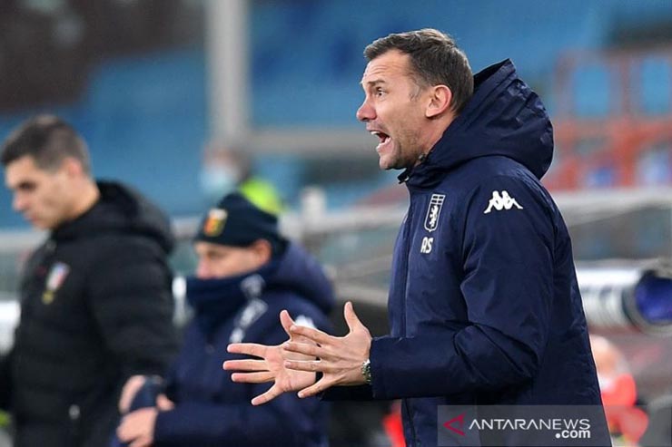HLV Andriy Shevchenko đang gặp khó khăn ở Genoa
