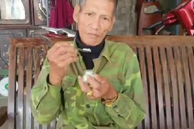 “Dị nhân” có sở thích quái đản, ăn hết 3.000 lọ cao xoa bóp Bạch hổ