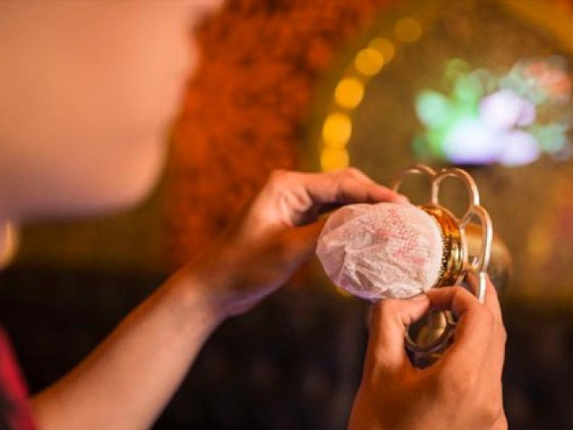 Tin tức trong ngày - TPHCM: Karaoke hút khách, quán bar đìu hiu ngày đầu mở lại