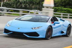 Tin tức trong ngày - Lộ lý do siêu xe Lamborghini Huracan bị "bỏ rơi" ngoài cảng Tiên Sa hơn 5 tháng