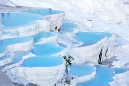 Du lịch - Kỳ quan nào được mệnh danh là "lâu đài bông"?