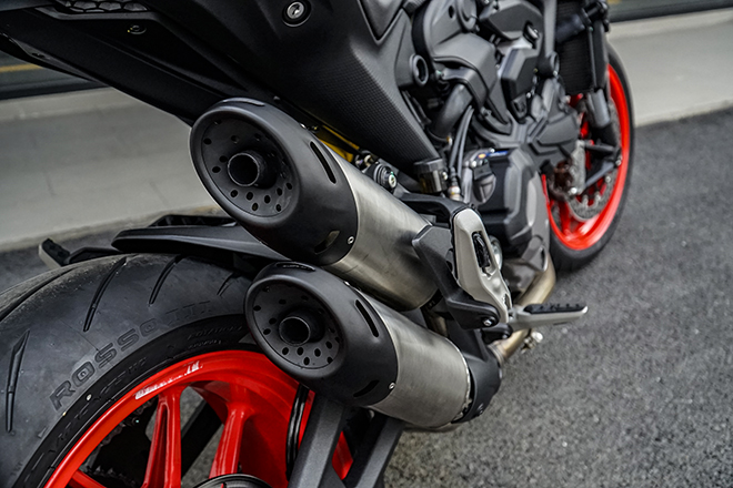 Chi tiết xe mô tô Ducati Monster 937 hoàn toàn mới tại Việt Nam - 8