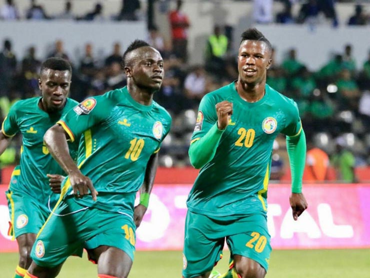 Mane (áo số 10) tỏa sáng giúp Senegal giành chiến thắng