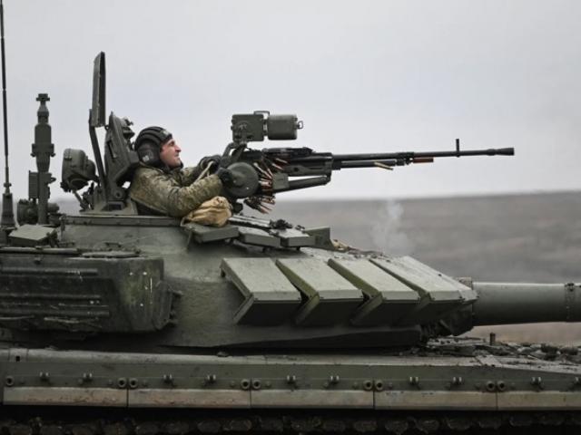 Thế giới - Vừa đàm phán với Mỹ xong, Nga tập trận xe tăng rầm rộ gần biên giới Ukraine