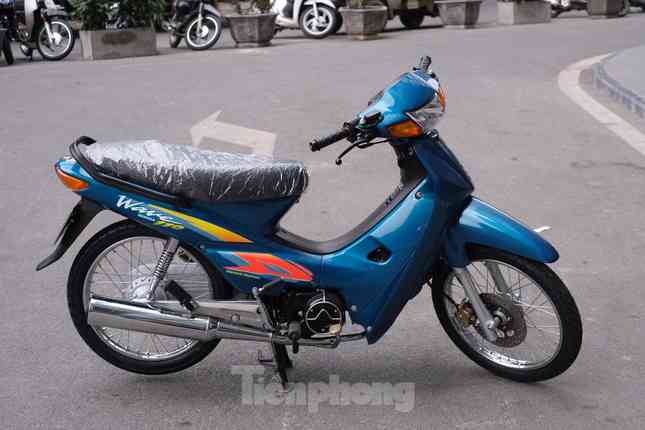 Honda Wave đời 1999 biển số tứ quý rao bán 100 triệu đồng - 11