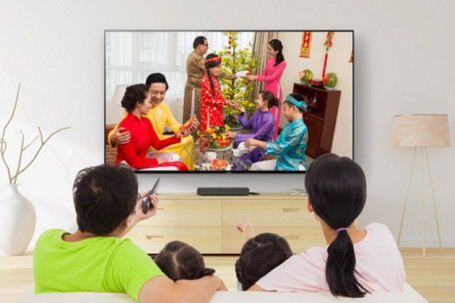 Hàng loạt Smart TV giảm giá "sốc" chào Tết, người dùng nên lưu ý gì?