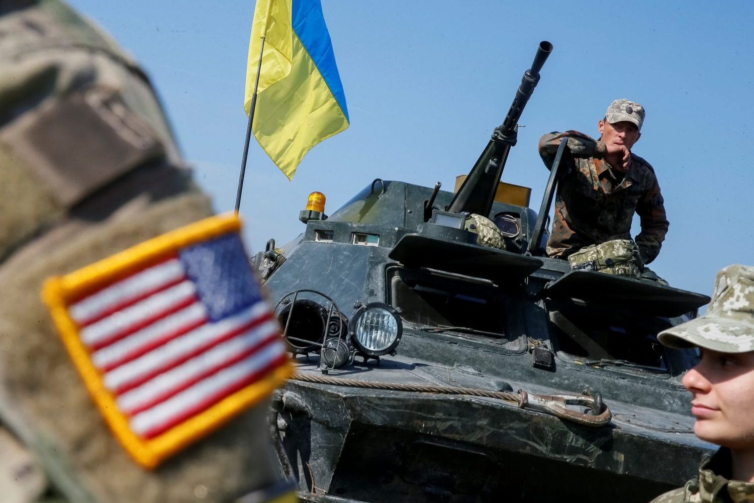 Binh sĩ Mỹ trong một cuộc tập trận với quân đội Ukraine.