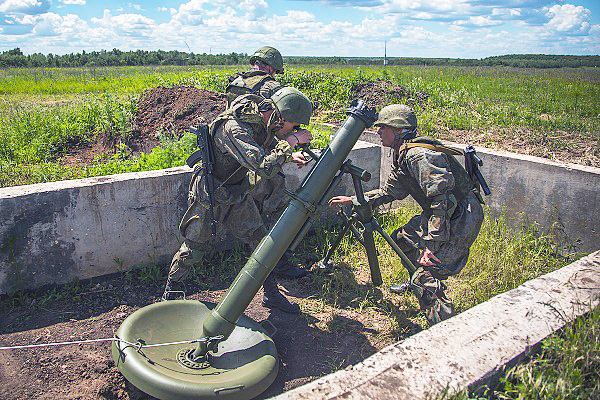 Xem sức mạnh đầy uy lực súng cối hạng nặng 2S12 - 1