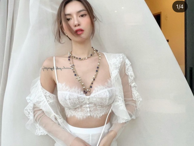 Thời trang - Nữ CEO "Người ấy là ai" mặc gì cũng đẹp nhất là kiểu áo ngực thời Phục hưng