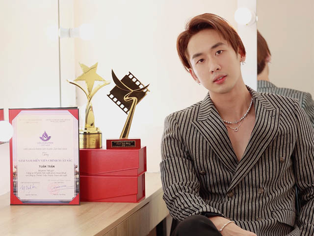 Phim - Một năm kỷ lục "khủng" của Tuấn Trần