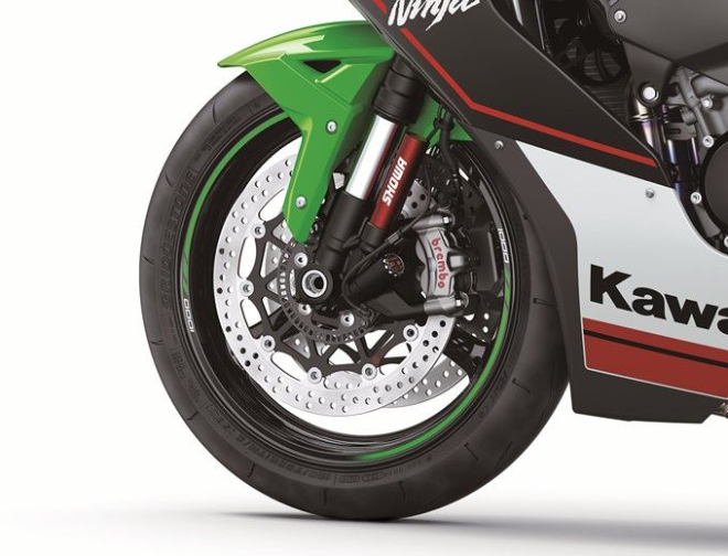 2022 Kawasaki Ninja ZX10R có gì khiến giới trẻ đam mê theo đuổi? - 9
