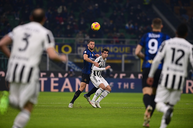 Inter và Juventus rượt đuổi tỷ số trong hiệp 1